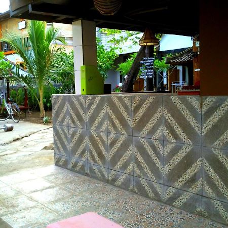 Dua Nina Homestay Gili Trawangan Exterior foto