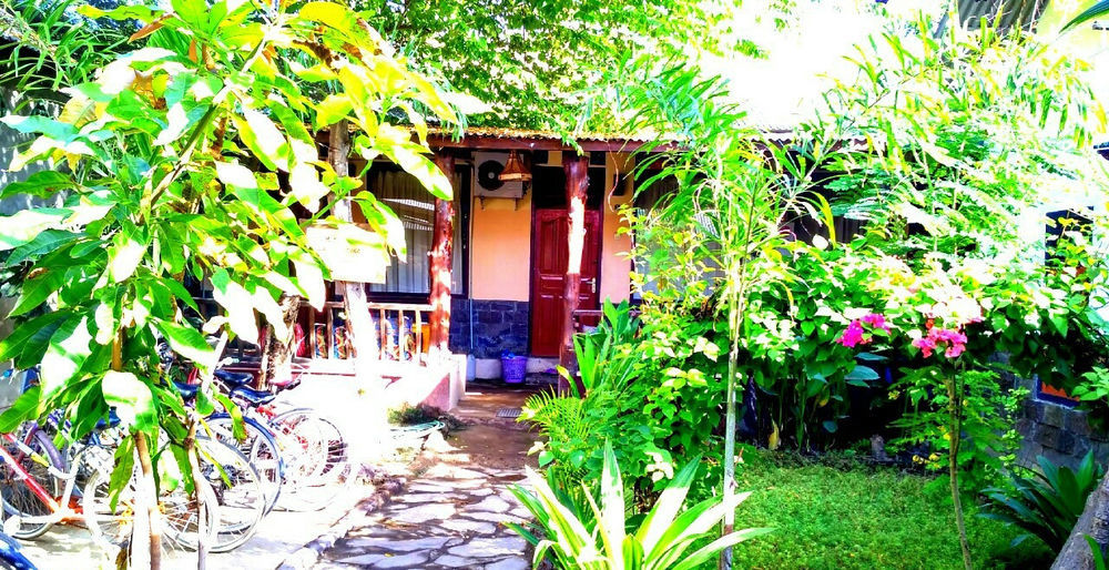 Dua Nina Homestay Gili Trawangan Exterior foto